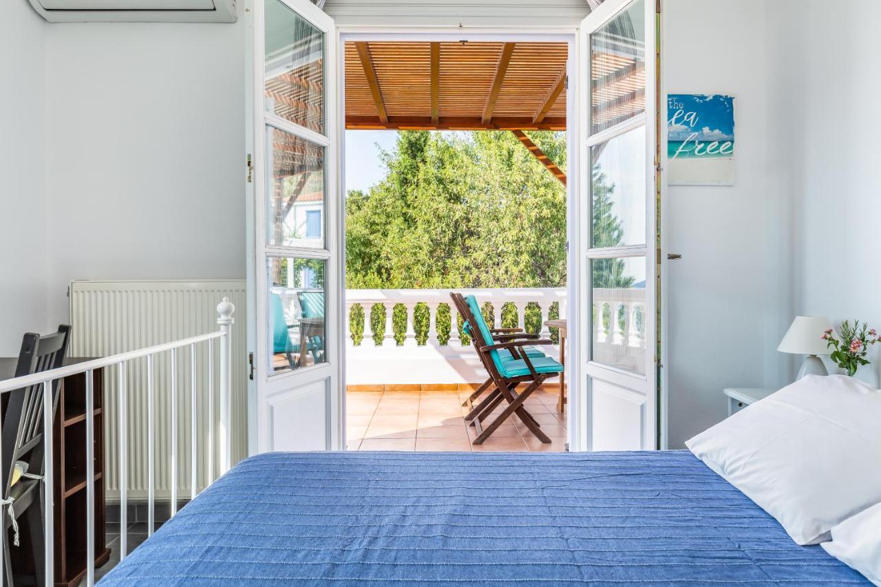 Villa Rodia With Swimming Pool On Skopelos Island Exterior photo